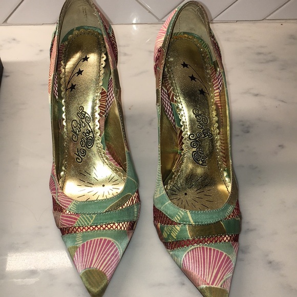 naughty monkey Shoes - Mesh and Patterned Pointy Toe Heel